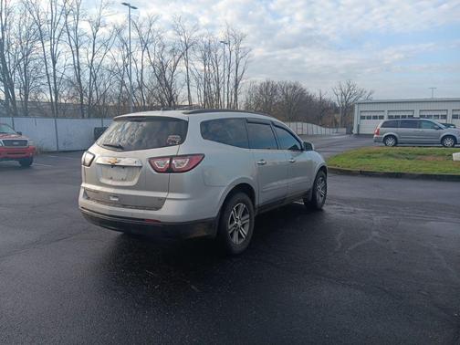 2017 Chevrolet Traverse 2LT