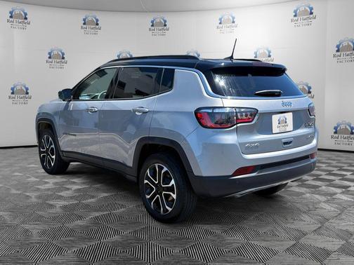 Billet Silver Metallic Clearcoat 2023 Jeep Compass Limited