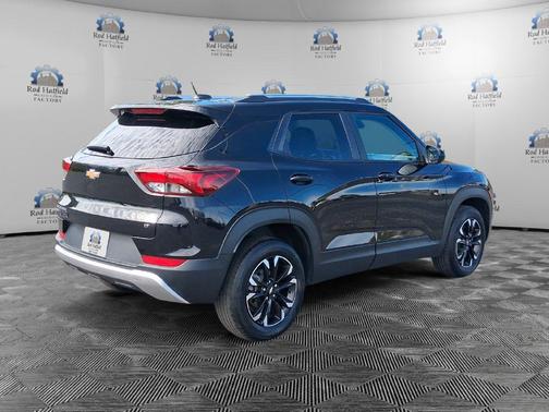 Mosaic Black Metallic 2023 Chevrolet Trailblazer LT