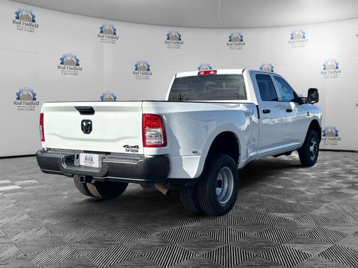 2023 RAM 3500 Tradesman Crew Cab 4x4 8' Box