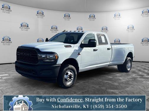 2023 RAM 3500 Tradesman Crew Cab 4x4 8' Box