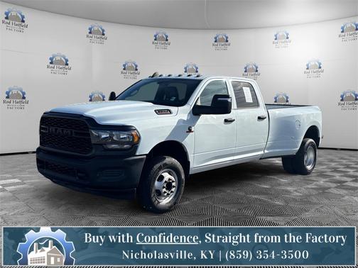 2023 RAM 3500 Tradesman Crew Cab 4x4 8' Box