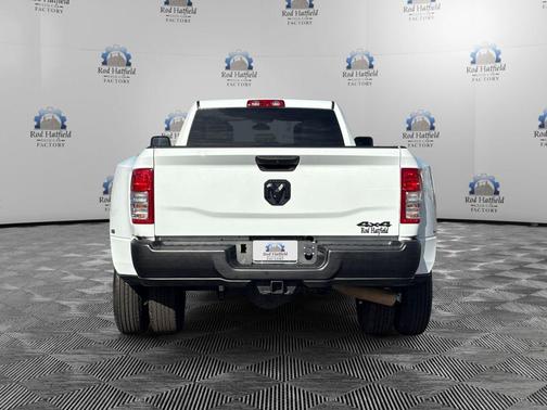 2023 RAM 3500 Tradesman Crew Cab 4x4 8' Box