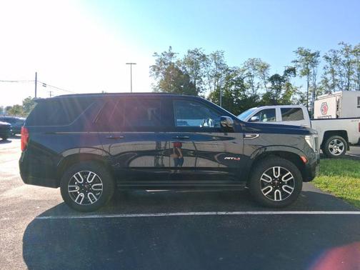 Midnight Blue Metallic 2023 GMC Yukon 4WD AT4