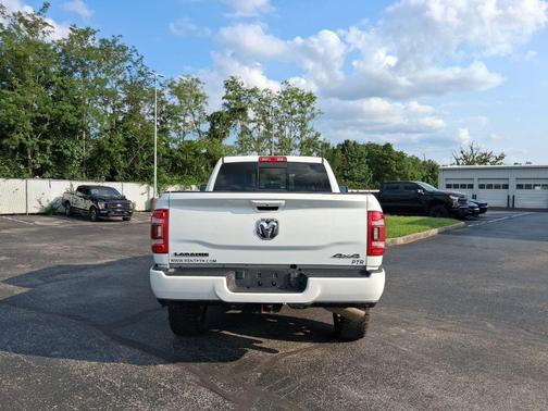 Bright White Clearcoat 2023 RAM 2500 Laramie Crew Cab 4x4 6'4' Box