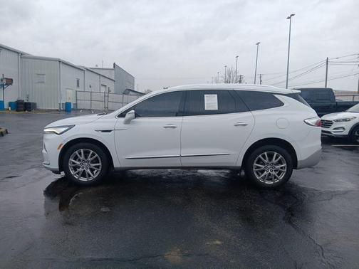 2023 Buick Enclave Essence AWD