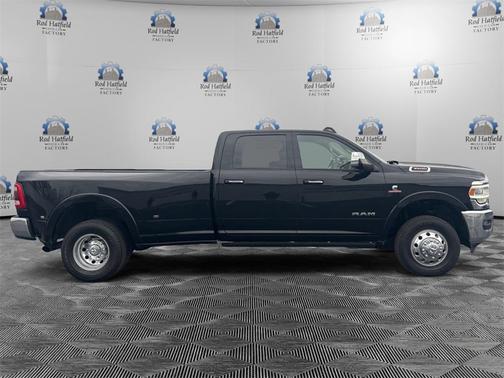 2022 RAM 3500 Laramie Crew Cab 4x4 8' Box