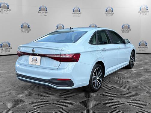 Monterey Blue Pearl 2026 Volkswagen Jetta 1.4T SE