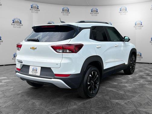 Summit White 2023 Chevrolet Trailblazer LT