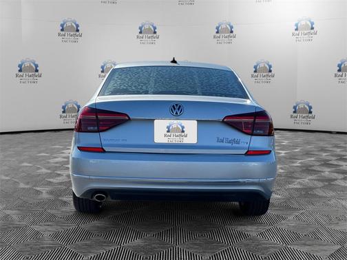 2017 Volkswagen Passat 1.8T SE