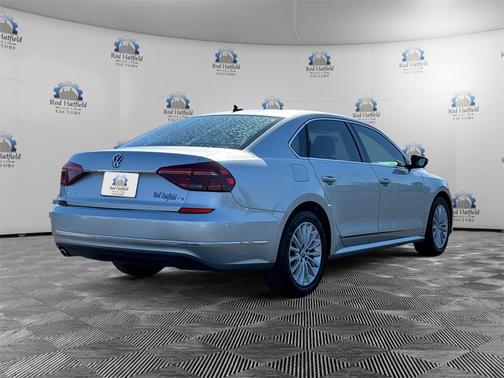 2017 Volkswagen Passat 1.8T SE