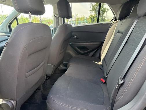 2022 Chevrolet Trax LS