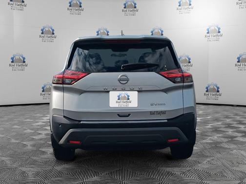 Brilliant Silver Metallic 2023 Nissan Rogue SV