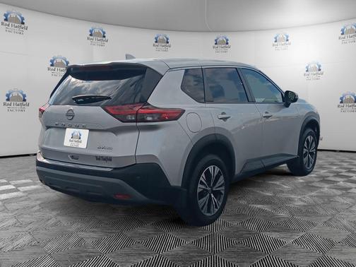 Brilliant Silver Metallic 2023 Nissan Rogue SV
