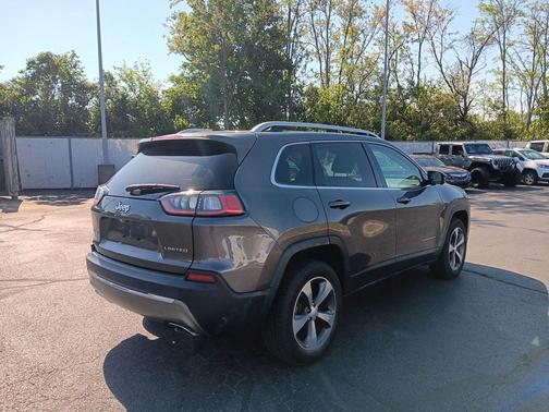 Granite Crystal Metallic Clearcoat 2020 Jeep Cherokee Limited