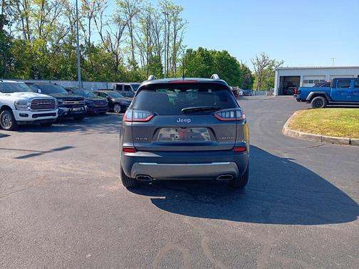 Granite Crystal Metallic Clearcoat 2020 Jeep Cherokee Limited