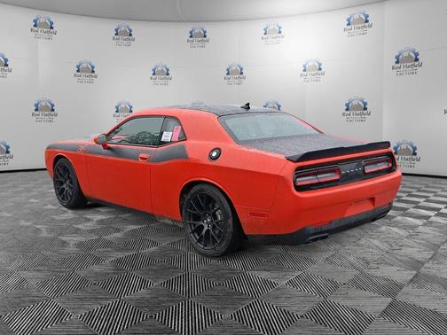 Go Mango 2018 Dodge Challenger R/T