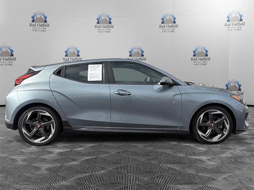 2019 Hyundai Veloster Base