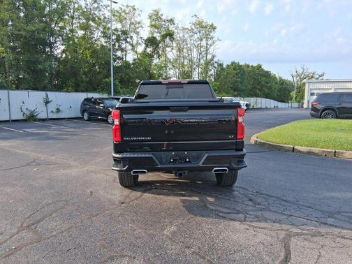 Black 2021 Chevrolet Silverado 1500 LT Trail Boss