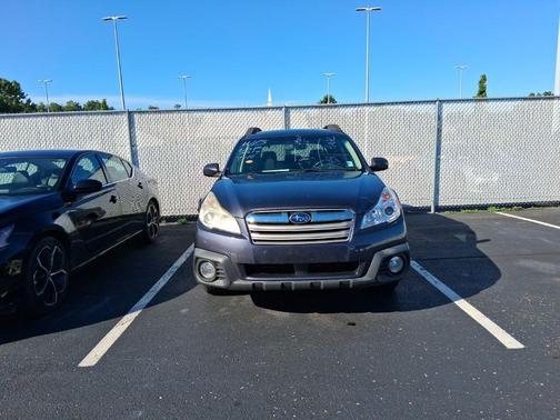 Graphite Gray Metallic 2013 Subaru Outback 2.5i Premium