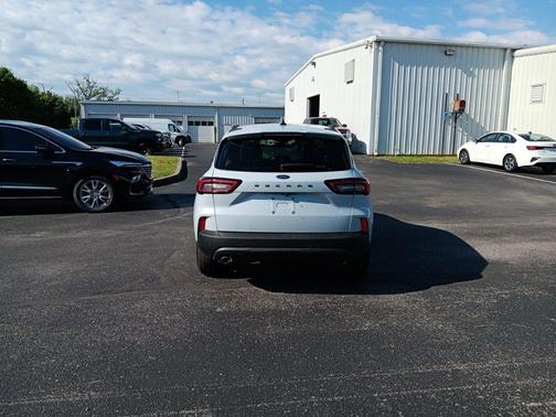 Silver Metallic 2025 Ford Escape ST-Line