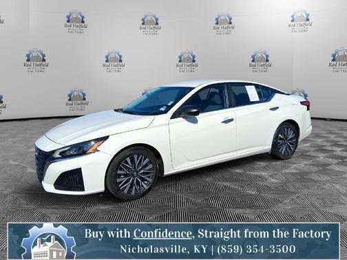 Glacier White 2025 Nissan Altima 2.5 SV