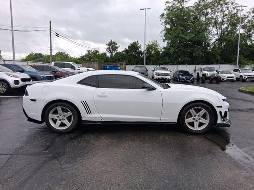 Summit White 2014 Chevrolet Camaro 2LS