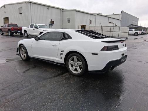 Summit White 2014 Chevrolet Camaro 2LS