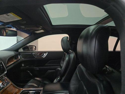 2018 Lincoln Continental Select