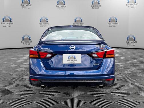Deep Blue Pearl 2024 Nissan Altima SR Intelligent AWD
