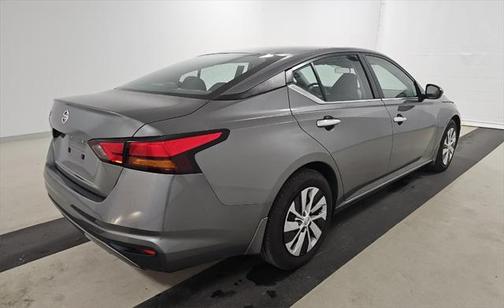 2022 Nissan Altima S FWD