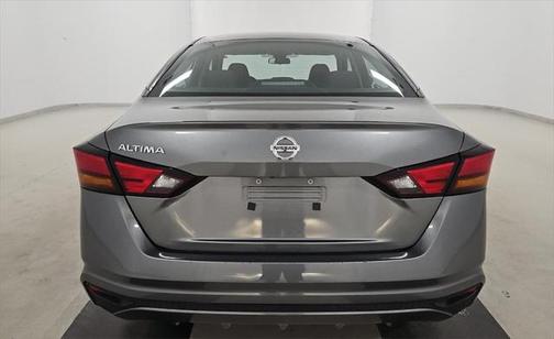 2022 Nissan Altima S FWD