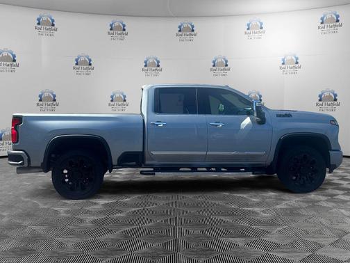 Sterling Gray Metallic 2025 Chevrolet Silverado 2500 High Country