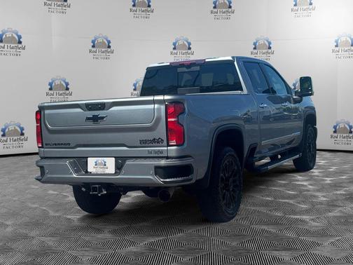 Sterling Gray Metallic 2025 Chevrolet Silverado 2500 High Country