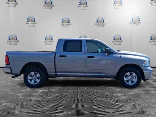 Billet Silver Metallic Clearcoat 2022 RAM 1500 Classic SLT