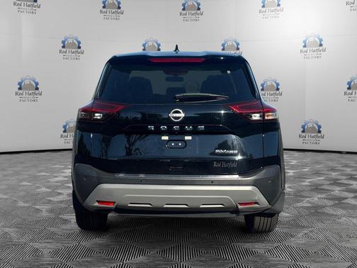 Super Black 2023 Nissan Rogue SV