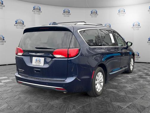 2018 Chrysler Pacifica Touring-L