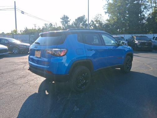 Hydro Blue Pearlcoat 2024 Jeep Compass Trailhawk