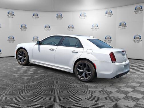 Bright White 2023 Chrysler 300 Touring