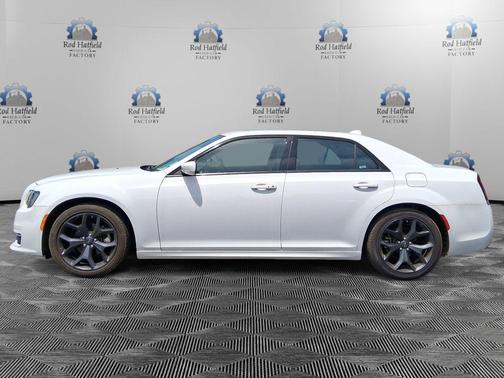 Bright White 2023 Chrysler 300 Touring