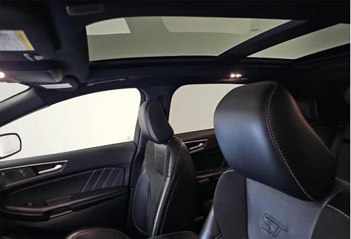 2022 Ford Edge ST