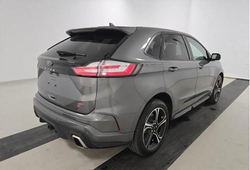 2022 Ford Edge ST