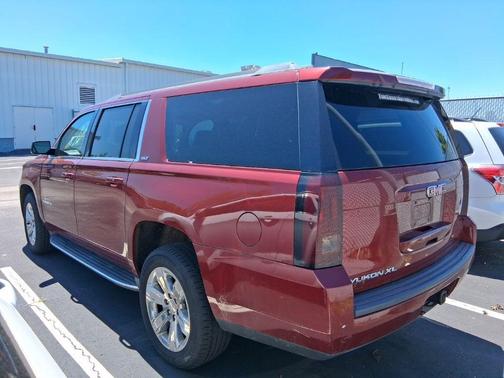 Crimson Red 2017 GMC Yukon XL SLT