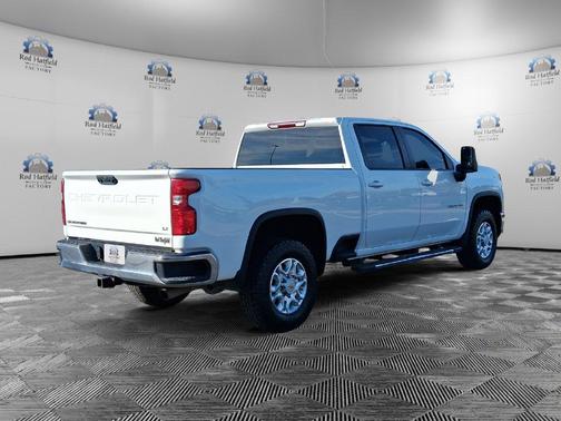 Summit White 2025 Chevrolet Silverado 2500 LT