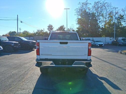 Summit White 2025 Chevrolet Silverado 2500 LT