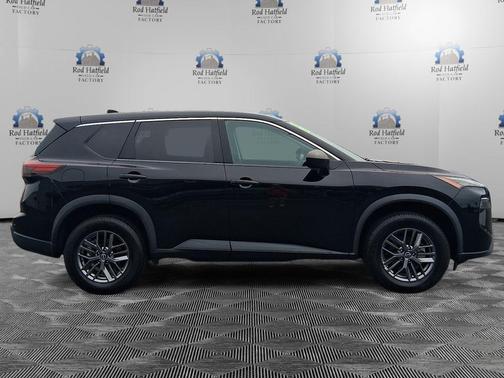 Super Black 2024 Nissan Rogue S