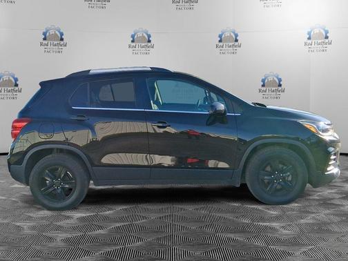Black Metallic 2020 Chevrolet Trax LT