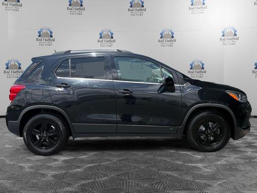 Black Metallic 2020 Chevrolet Trax LT