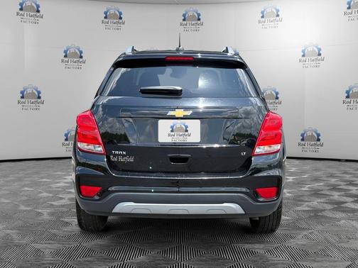 Black Metallic 2020 Chevrolet Trax LT