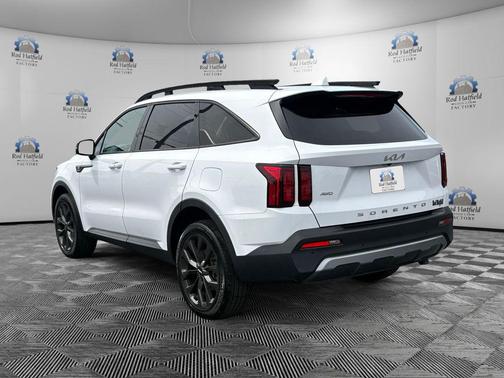 Glacial White Pearl 2022 Kia Sorento EX